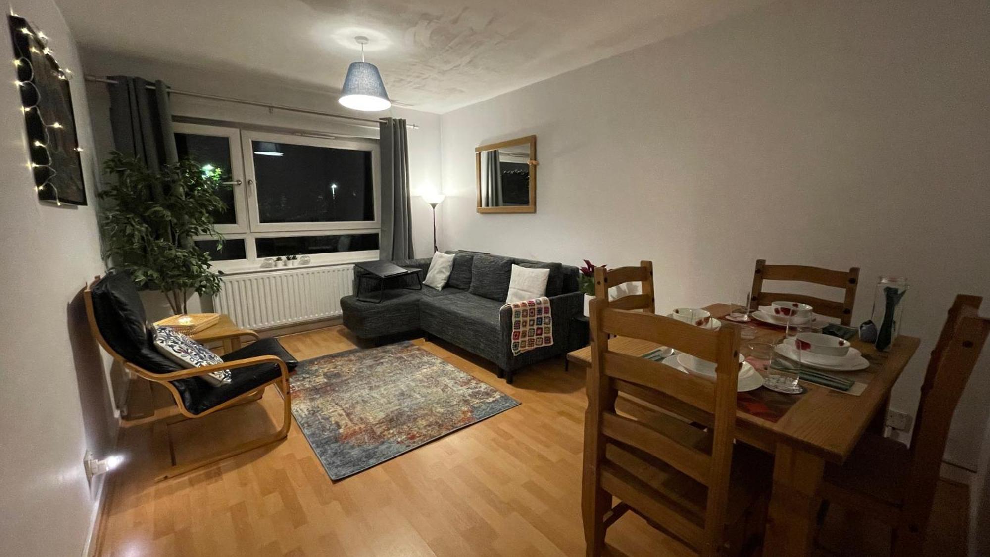 Appartamento Cosy Flat For 4, Family Friendly, Private Parking, Close To *